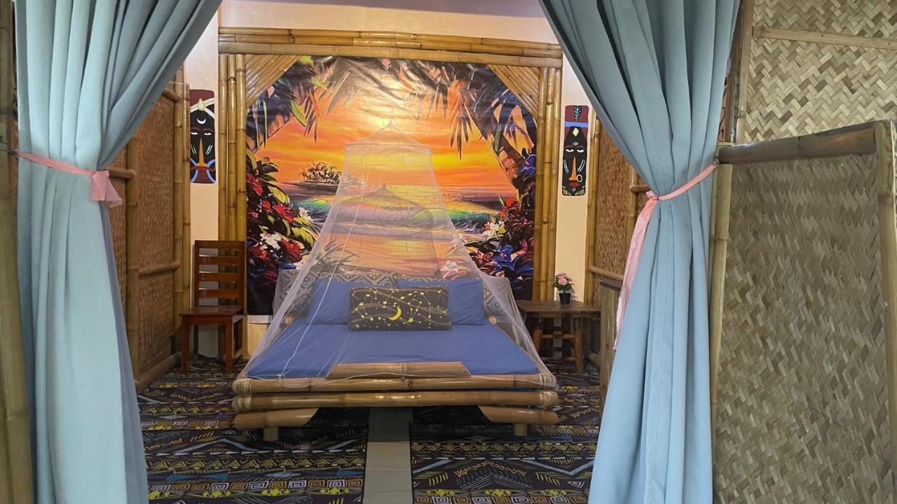 Blue Moon Guesthouse Puerto Princesa Exterior foto